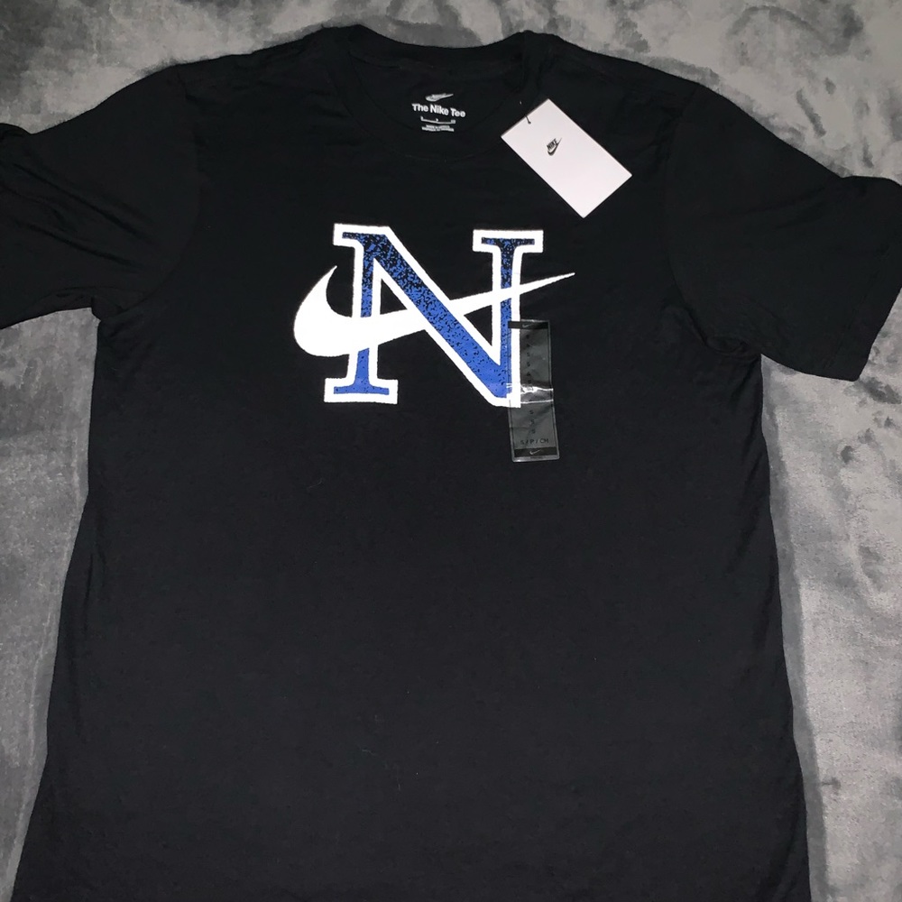 Nike Sportswear Shirt